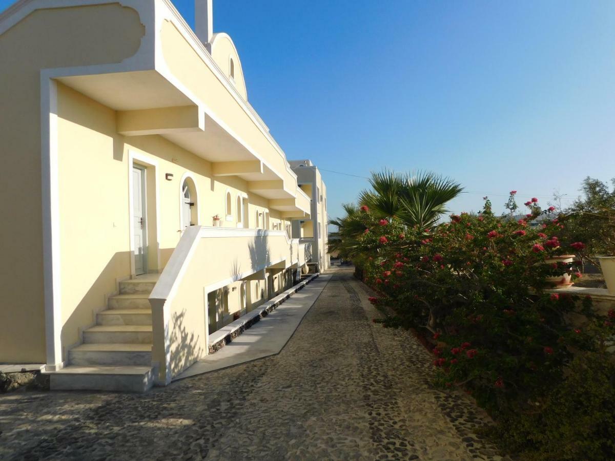 Sea Side Perivolos Hotel Exterior photo